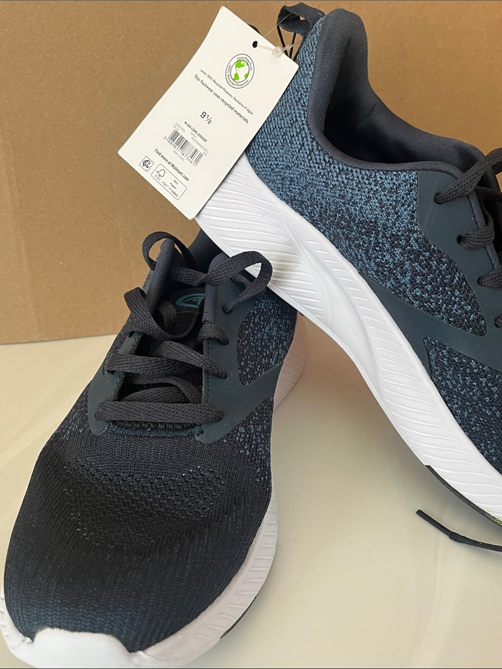 Men's Comfort Knit Running Shoes - Black/indigo blue size 9.5 NWT
